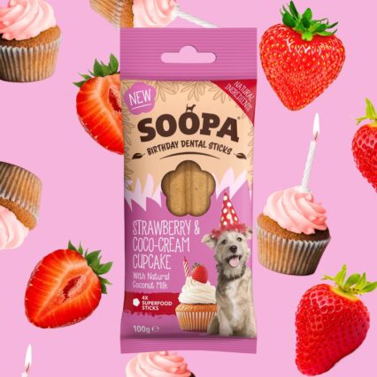 SOOPA Dentálne tyčinky cupcake s jahodami a kokosom 100g